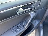 Volkswagen Tiguan 2,0 BiTDI 4Mot Highline DSG - náhled 11