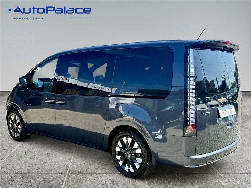 Hyundai Staria 2,2 CRDI PREMIUM LUXURY PANO - fotka 6 z 24