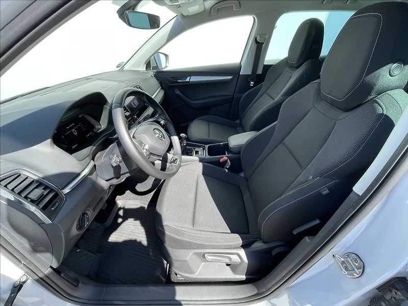 Škoda Karoq 1,5 TDI Ambition LED+PDC TAŽNÉ - fotka 4 z 24