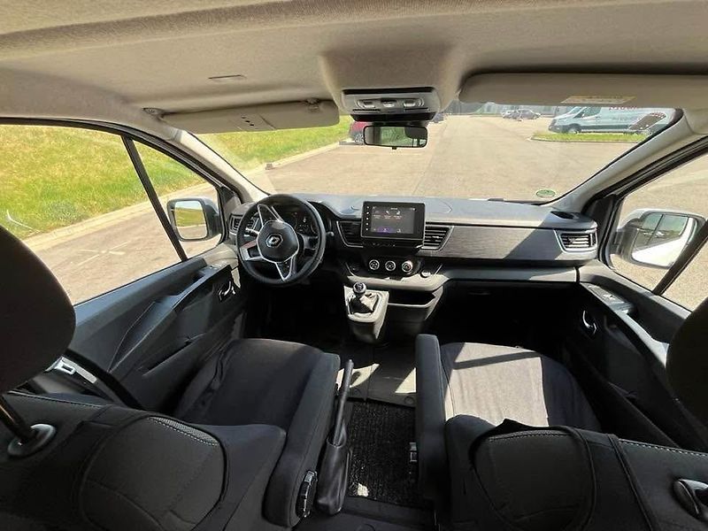 Renault Trafic (2023) Renault Trafic 2.0 dCi 150  - fotka 13 z 15