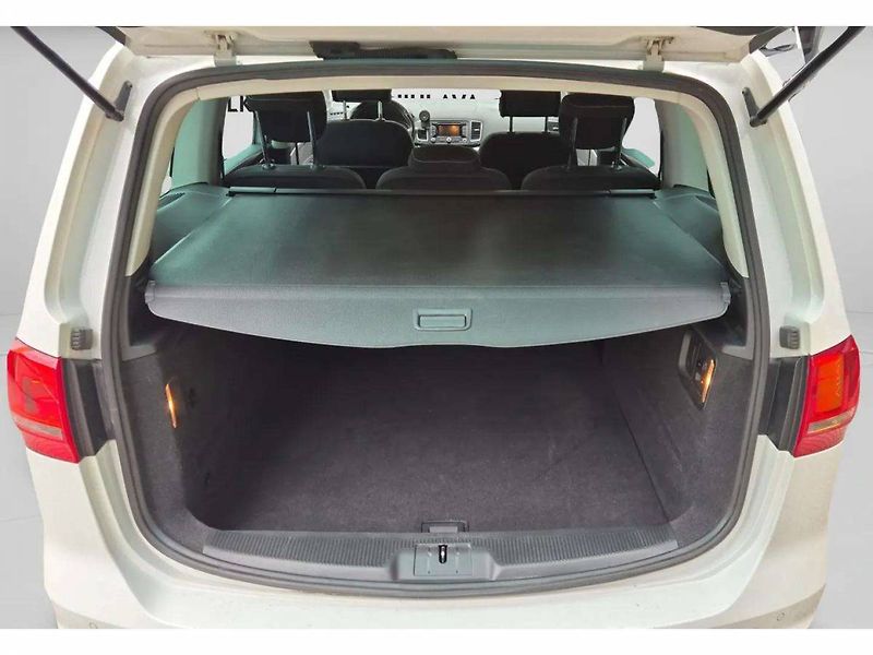 Volkswagen Sharan 2.0TDI 103kW MT6 - fotka 38 z 49