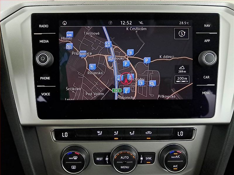 Volkswagen Passat (2019) 1.6 TDI, Automat, Navi - fotka 27 z 27