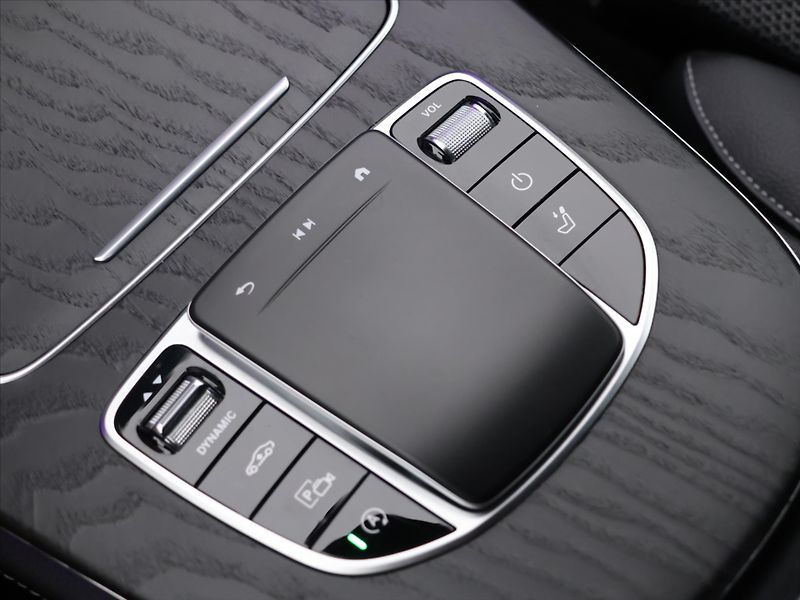 Mercedes-Benz Třídy E 2,0 220d 143kW AllTerain DPH - fotka 31 z 40