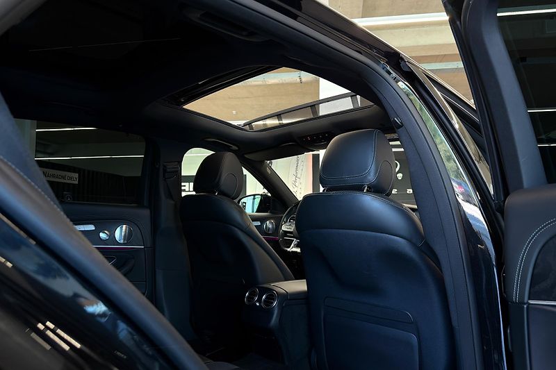 Mercedes-Benz Třídy E (2018) Mercedes-Benz E 53 AMG 4Matic+ - fotka 32 z 52