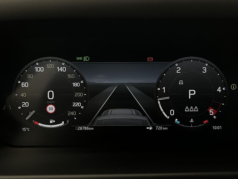 Land Rover Defender 110 D250 X-DYNAMIC SE 1. maj.  - fotka 24 z 47
