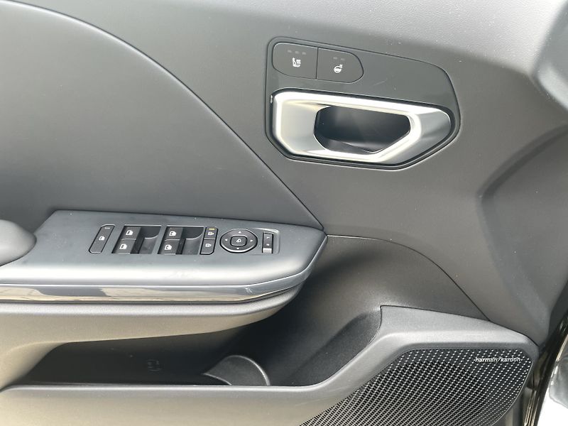 Kia K4 Sportswagon (2026) 1,6T-GDi 7DCT TOP  Sound / A17 - fotka 11 z 32