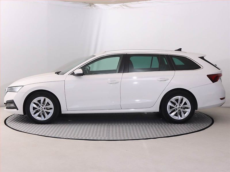Škoda Octavia (2020) Style Plus 2.0 TDI, Automat - fotka 3 z 22