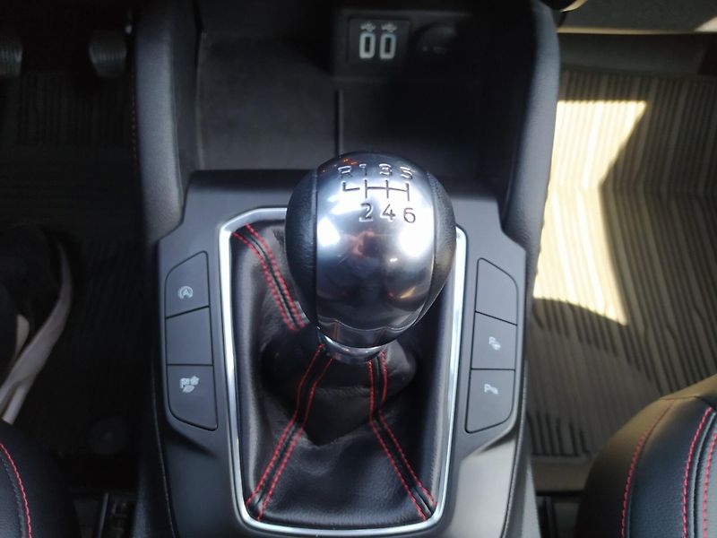 Ford Kuga (2022) 1.5 EcoBoost 110kW ST-LINE X - fotka 17 z 17