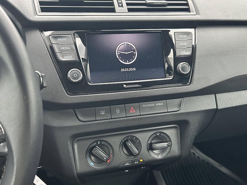 Škoda Fabia Tour Ambition 1,0TSI - fotka 15 z 23