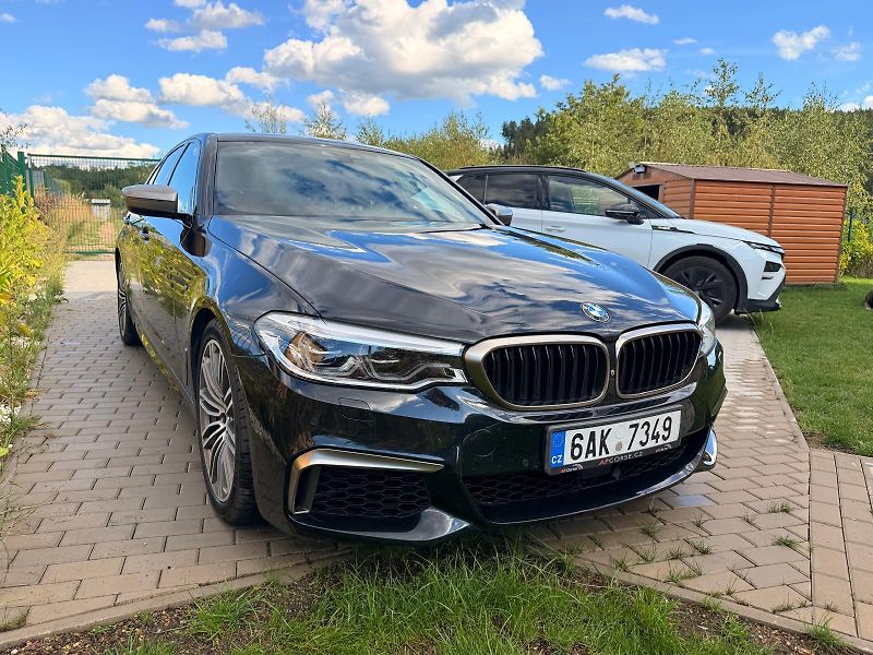 BMW Řada 5 (2017) BMW M550i xDrive/nový motor - fotka 3 z 19