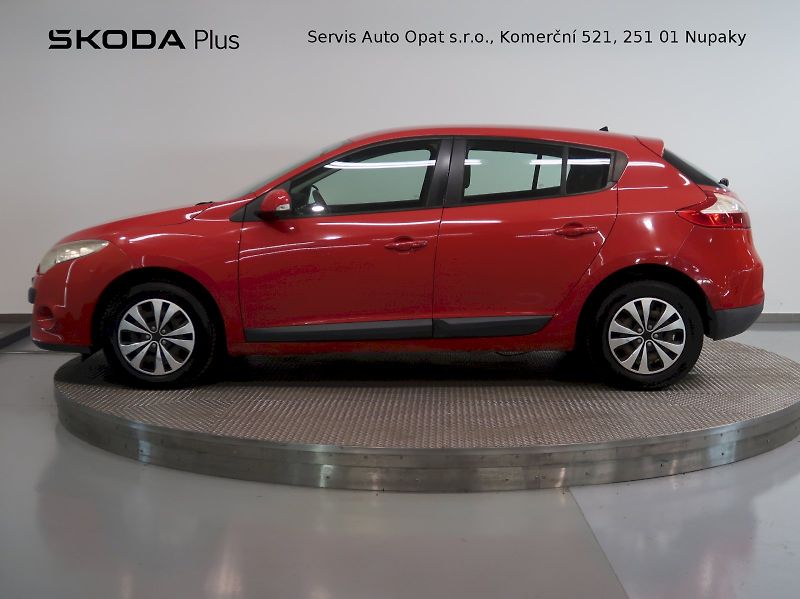 Renault Mégane (2011) 1.6i 74KW - fotka 3 z 27
