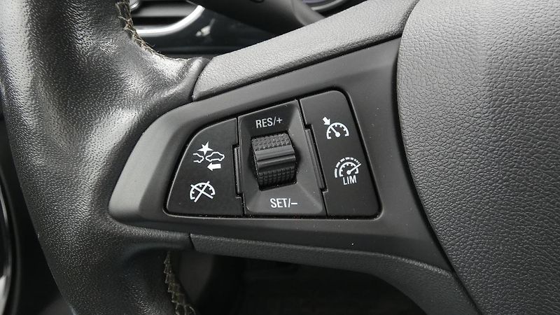 Opel Astra 1.5 CDTi 90kW Elegance ST S/S - fotka 11 z 22