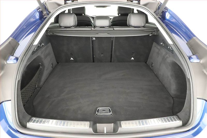 Mercedes-Benz GLC (2018) AMG line 250 - fotka 11 z 20