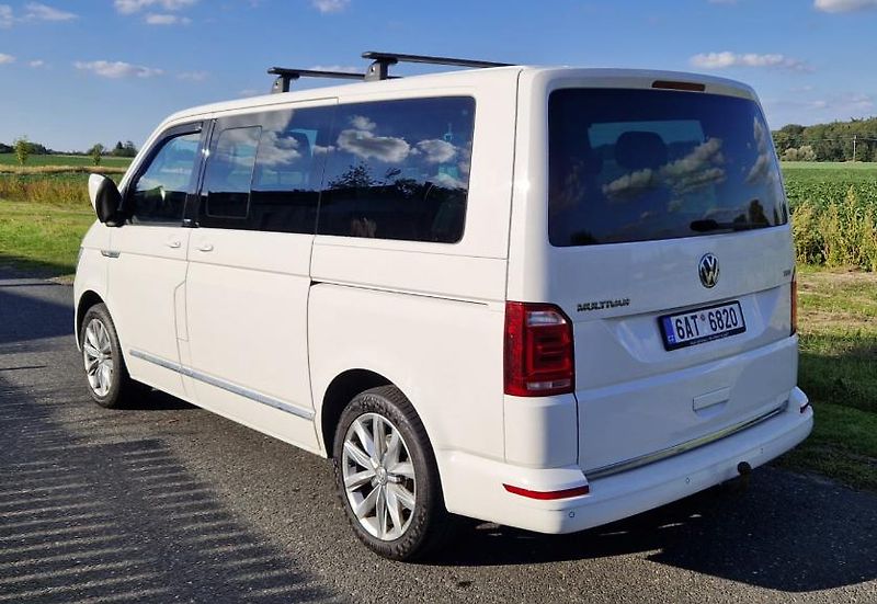 Volkswagen Multivan (2017) 7 místný - fotka 7 z 10