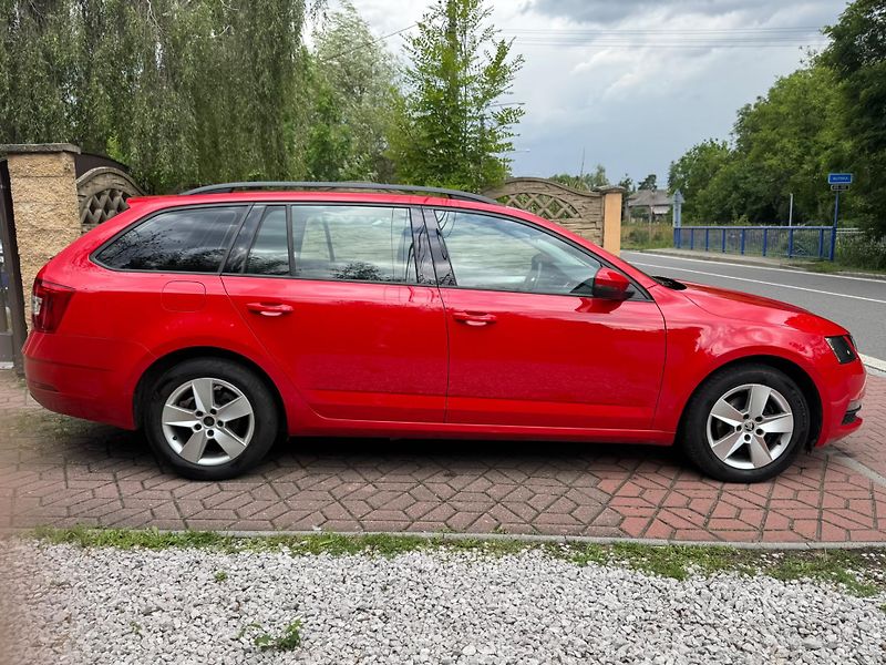 Škoda Octavia 1.6 1.MAJITEL ČR DPH NEBOURÁNO - fotka 24 z 25