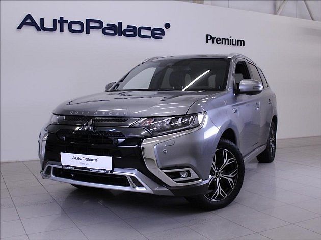 Mitsubishi Outlander 2,4 PHEV 4x4., zdroj: se svolením AutoPalace Spořilov