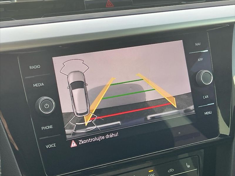 Volkswagen Arteon Shooting Brake 2,0 TDi 110kW 7DSG R-Line - fotka 17 z 28