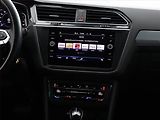 Volkswagen Tiguan (2020) Life 1.5 TSI - náhled 10