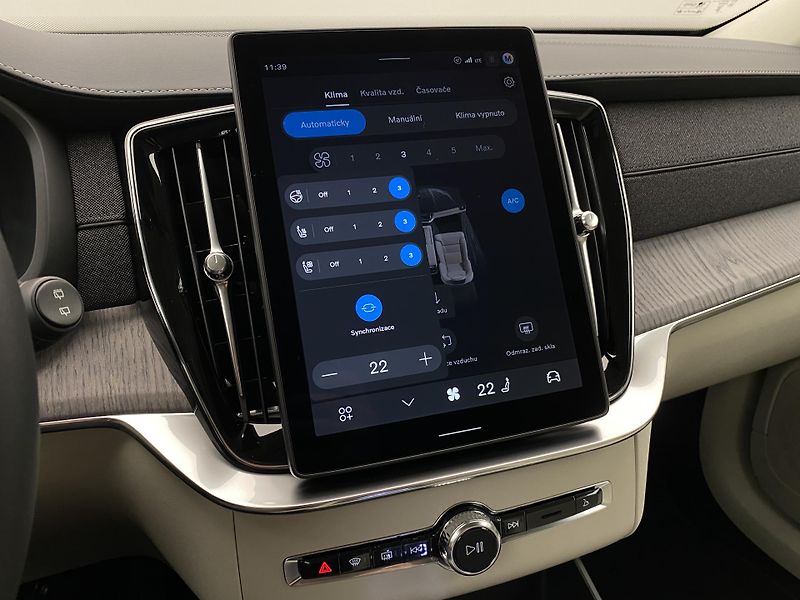 Volvo XC90 (2026) T8 AWD Plug-in BRIGHT PLUS 7m - fotka 44 z 67