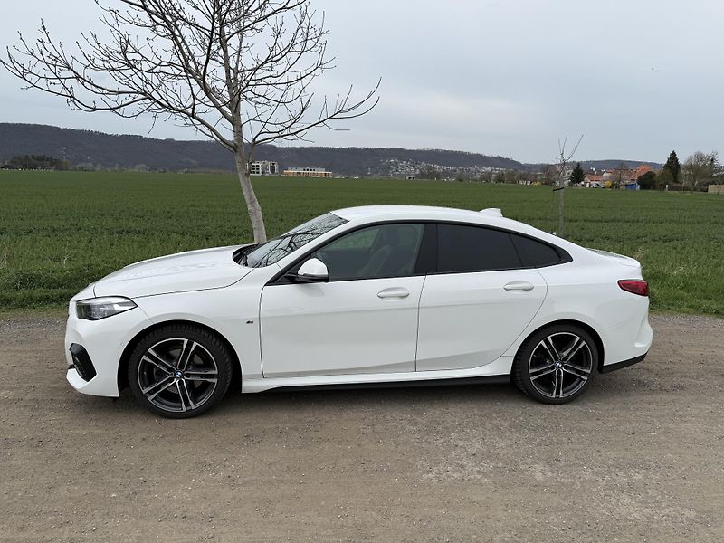 BMW Řada 2 (2020) BMW 218i Gran Coupé M Sport - fotka 2 z 7