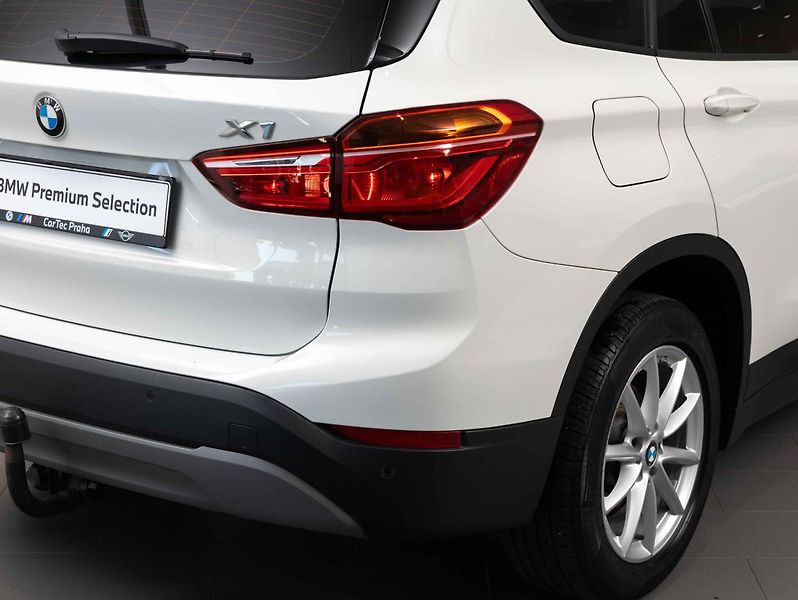 BMW X1 sDrive 18i - fotka 9 z 22