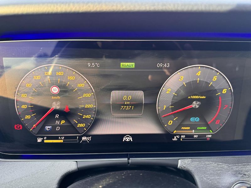 Mercedes-Benz CLS (2018) 450 4M 270kW AMG VZDUCH MASÁŽE - fotka 33 z 46