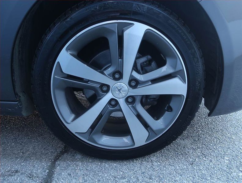 Peugeot 308 (2020) Allure 1.5 BlueHDi, Serv.kniha - fotka 13 z 13