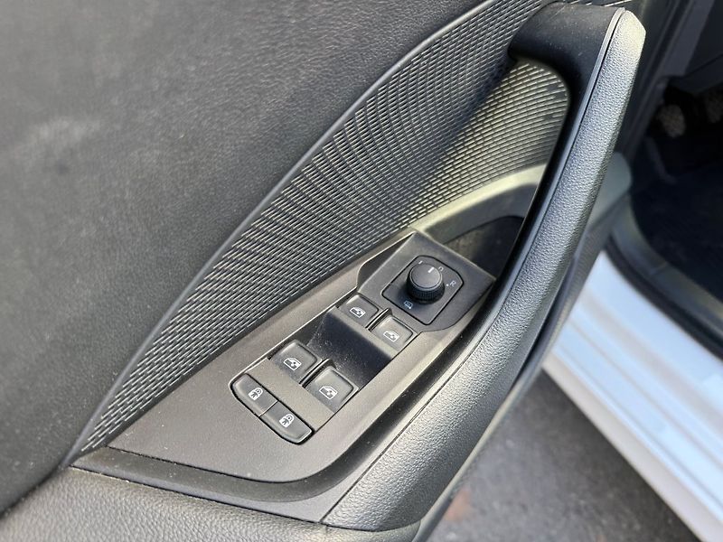 Škoda Octavia 2,0TDi 85kW KOMBI - fotka 17 z 20