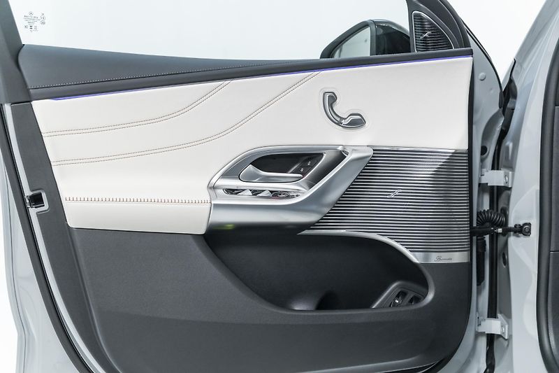 Mercedes-Benz GLC 400 EQ*AMG*Airmatic*Premium+* - fotka 24 z 36