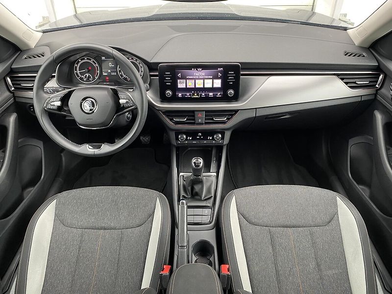 Škoda Kamiq 1.0 TSI 81 kW Style - fotka 10 z 26
