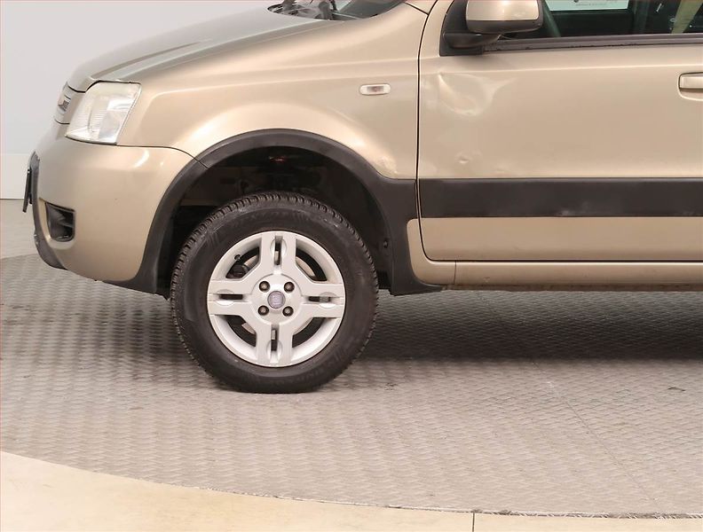 Fiat Panda (2010) 1.3 MultiJet, 4X4 - fotka 14 z 14