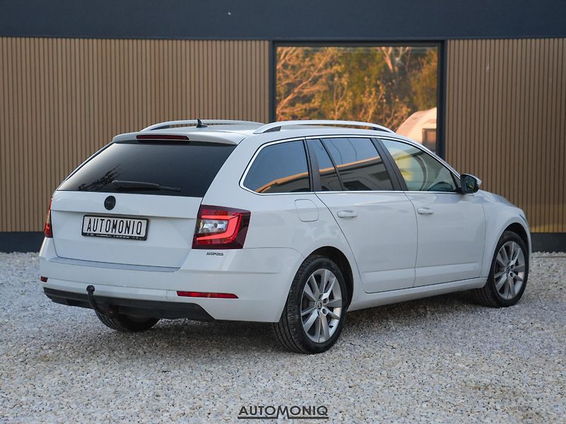 Škoda Octavia (2020) Combi 1.6 TDI Ťažné, Adaptív - fotka 2 z 20