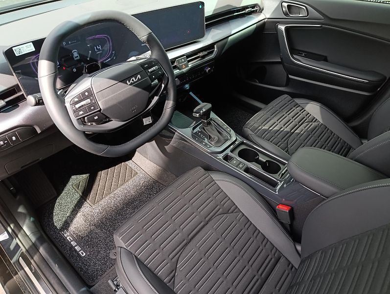 Kia XCeed (2026) 1,6 T-GDI 7DCT EXCLUSIVE - fotka 4 z 6