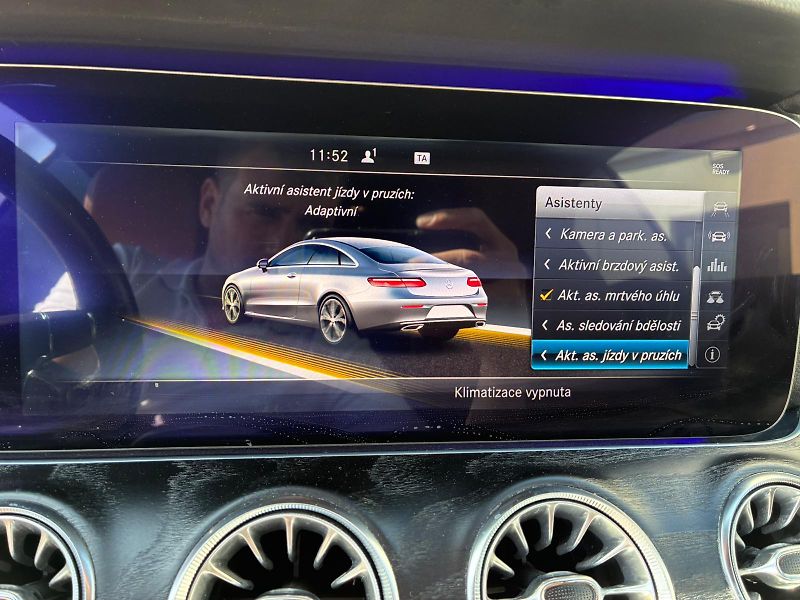 Mercedes-Benz Třídy E (2017) 220D, 143KW, VZDUCH, ACC,  - fotka 24 z 24