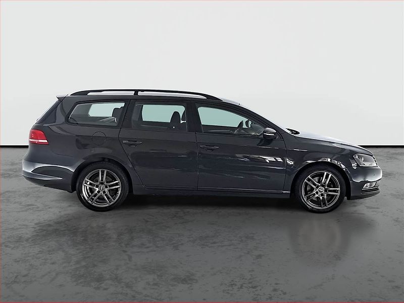Volkswagen Passat (2013) 1.6 TDI, Navi, Tempomat - fotka 6 z 18