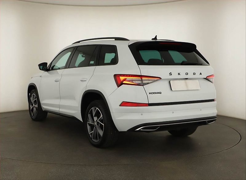 Škoda Kodiaq (2021) Sportline 2.0 TDI - fotka 4 z 16