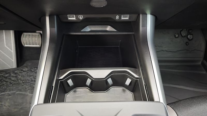 Jeep Compass (2026) Altitude hybrid 145PS automat  - fotka 33 z 39