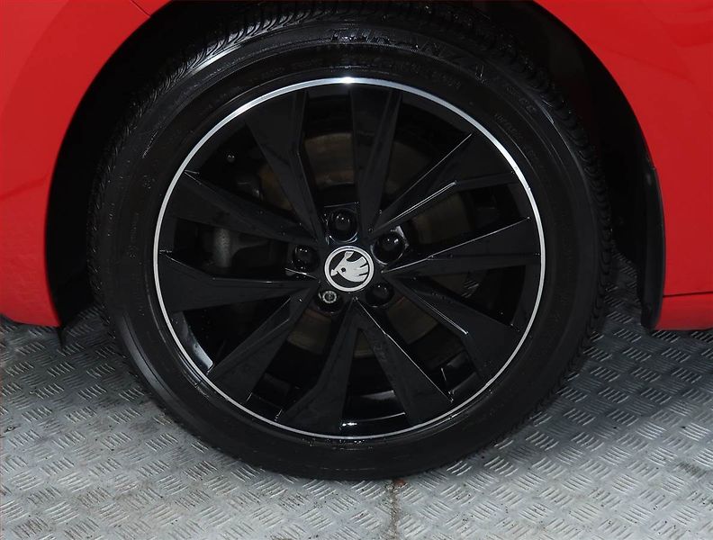 Škoda Rapid (2017) 1.0 TSI, Serv.kniha, Kůže - fotka 14 z 16