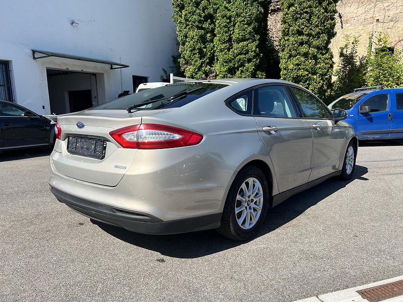 Ford Mondeo 1.5 Ti-VCT 118 kW - fotka 6 z 18