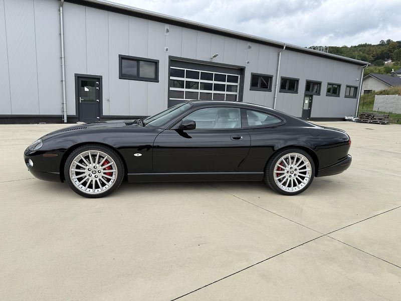 Jaguar XKR COUPE - fotka 2 z 26