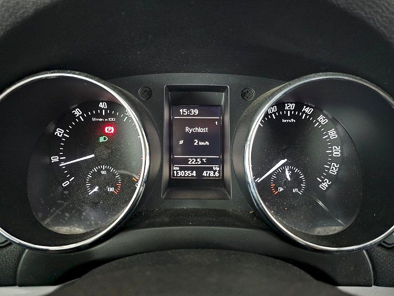 Škoda Yeti (2012) 1.4TSI 90kW AMBITION EXTRA - fotka 11 z 24