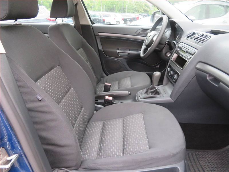 Škoda Octavia (2012) Ambition 1.4 TSI, Serv.kniha - fotka 9 z 14
