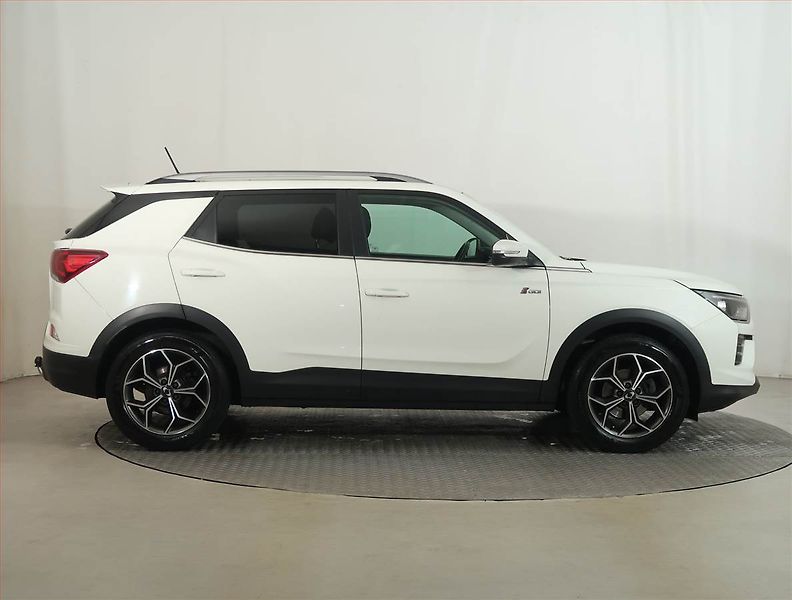 SsangYong Korando (2023) Style 1.5 T-GDI - fotka 6 z 15
