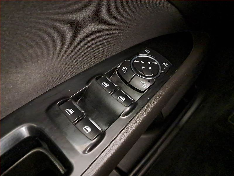 Ford Mondeo (2016) 1.5 TDCi, Serv.kniha, Navi - fotka 17 z 18