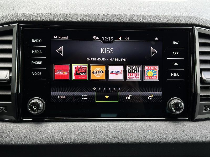 Škoda Karoq 2.0TDi 4x4 DSG 150PS Sportline - fotka 27 z 47