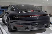 K 75. narozeninám Jackyho Ickxe v roce 2019 vyrobilo Porsche speciální edici svého modelu 911 s názvem Carrera 4S Belgian Legend Edition. Foto: Wikimedia Commons, Alexander-93, CC BY-SA 4.0