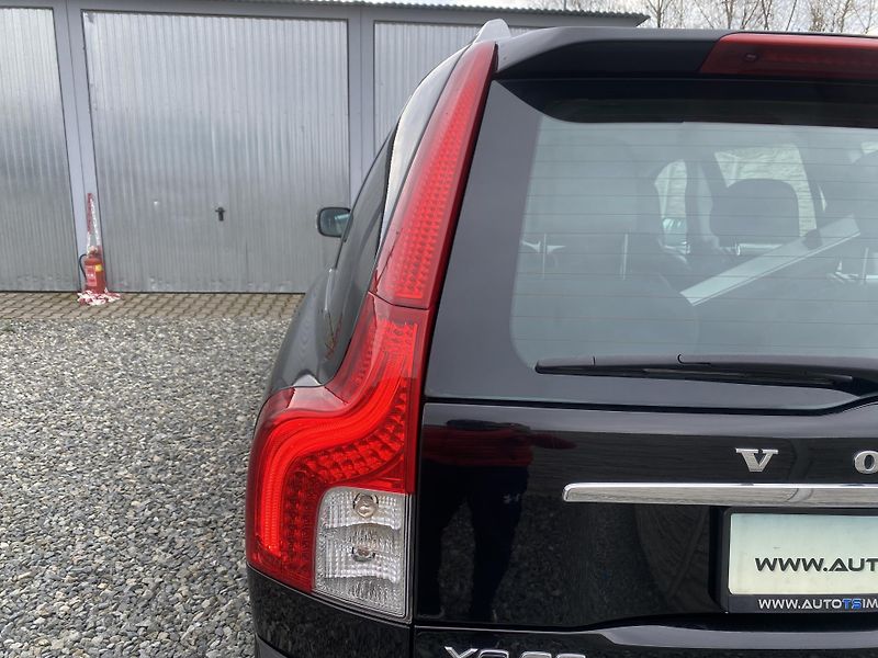 Volvo XC90 2.5TDi D5 200PS 7M 196000KM 1A - fotka 40 z 161