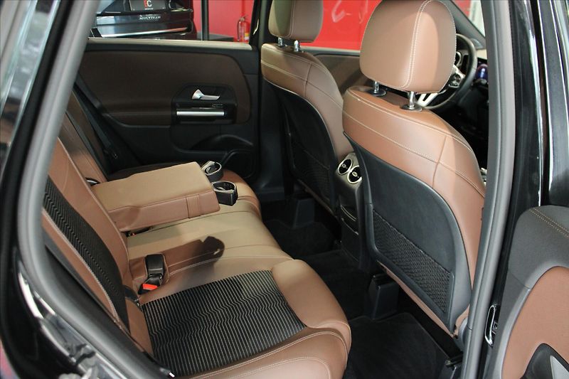 Mercedes-Benz Třídy B 180 Progressive DPH/7G/Kamera - fotka 27 z 34