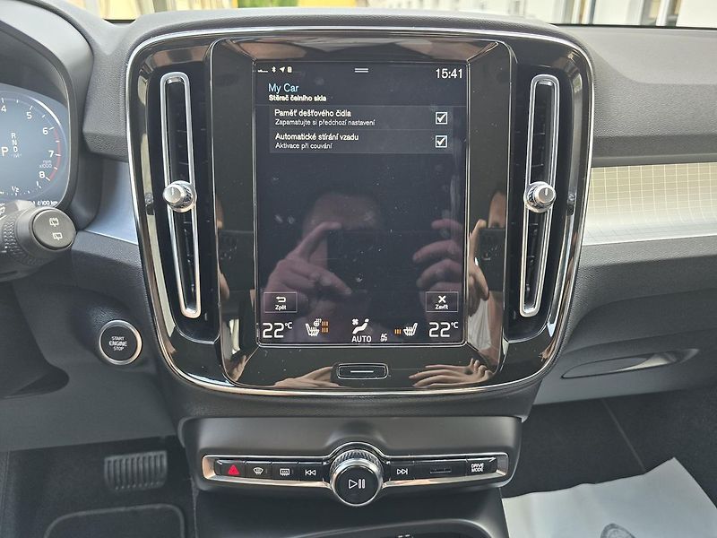 Volvo XC40 - fotka 26 z 36