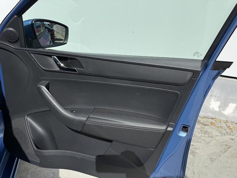 Škoda Rapid (2016) 1.4TDI DSG rezervace - fotka 16 z 25